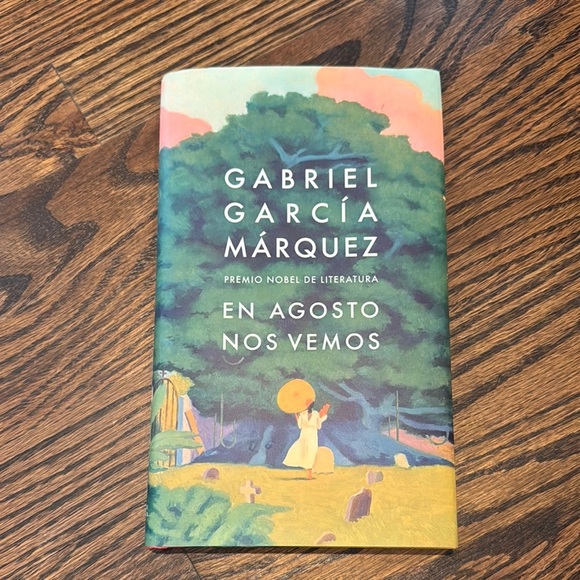Other - En Agosto Nos Vemos Book by Gabriel García Márquez